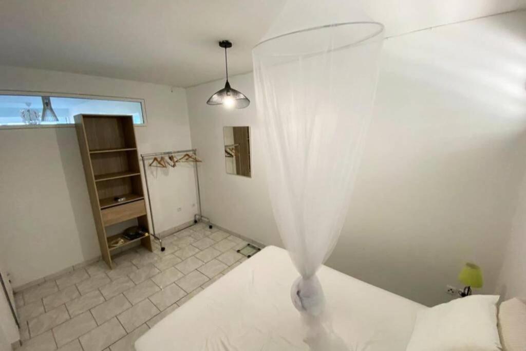 Charmant Appartement Avec Piscine لو روبرت المظهر الخارجي الصورة